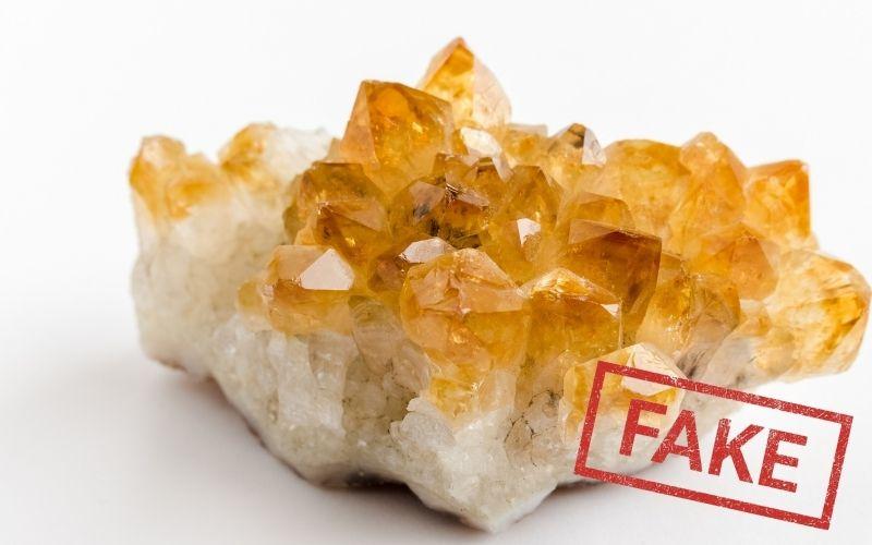 La véritable citrine comparée à la fausse: comment déterminer si votre citrine est une vraie