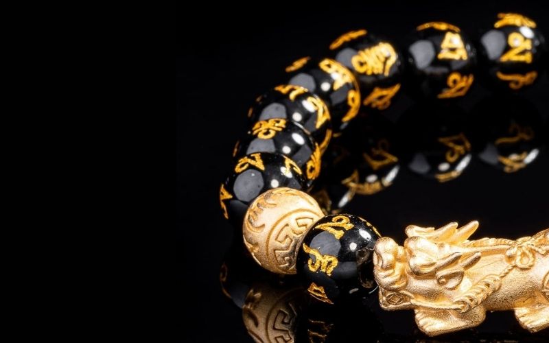 comment différencier un vrai bracelet feng shui en obsidienne noire d’un faux