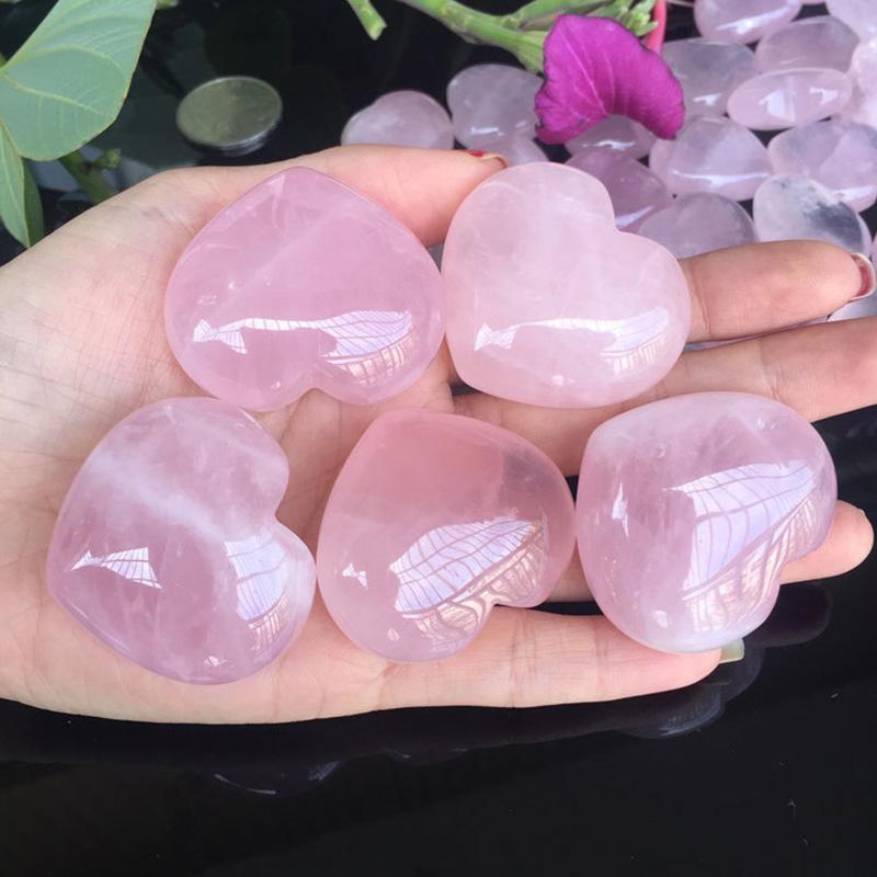 Quartz rose en forme de cœur - Amour et Romance - Karma et Moi