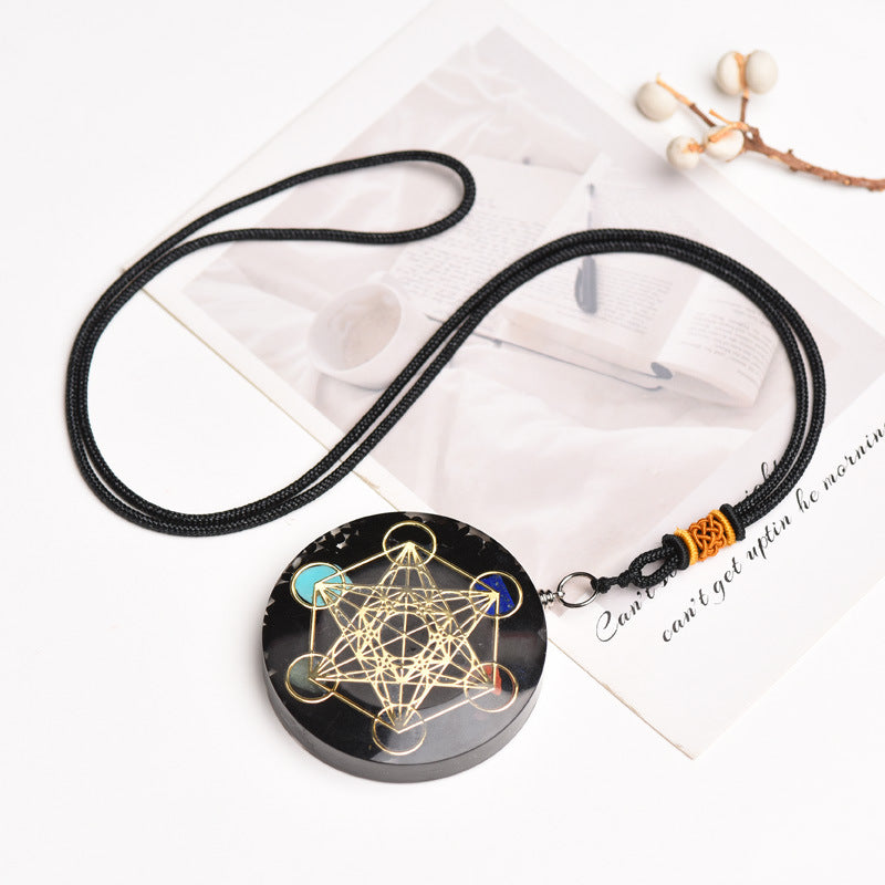 Collier de protection en tourmaline noire, cube de Métatron et orgonite - Karma et Moi