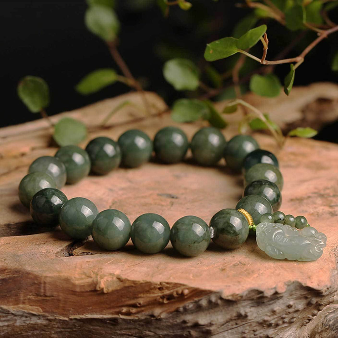 Bracelet en jade vert avec Pixiu - Pour la richesse - Karma et Moi