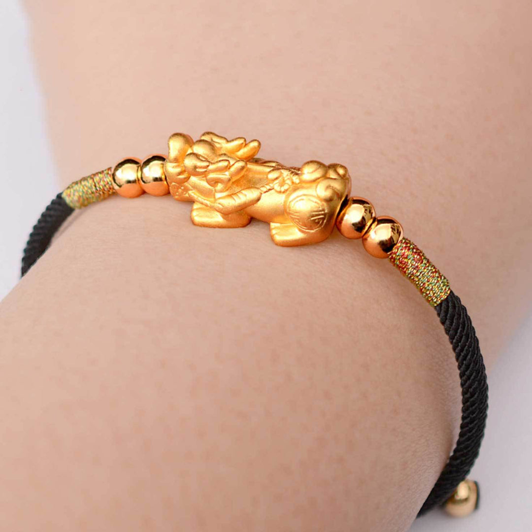 Bracelet Feng shui avec Pixiu et fil rouge - Karma et Moi