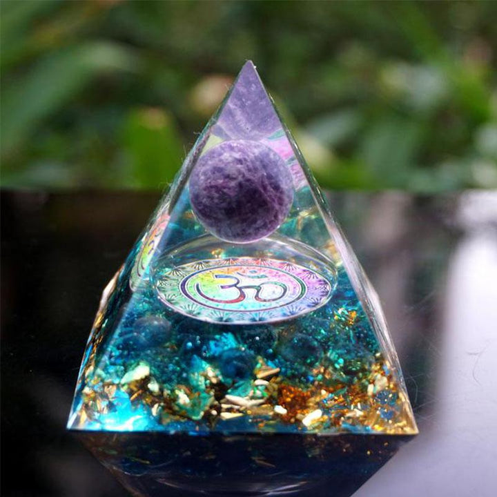 Orgonite pyramide – générateur d’énergie orgone - Karma et Moi