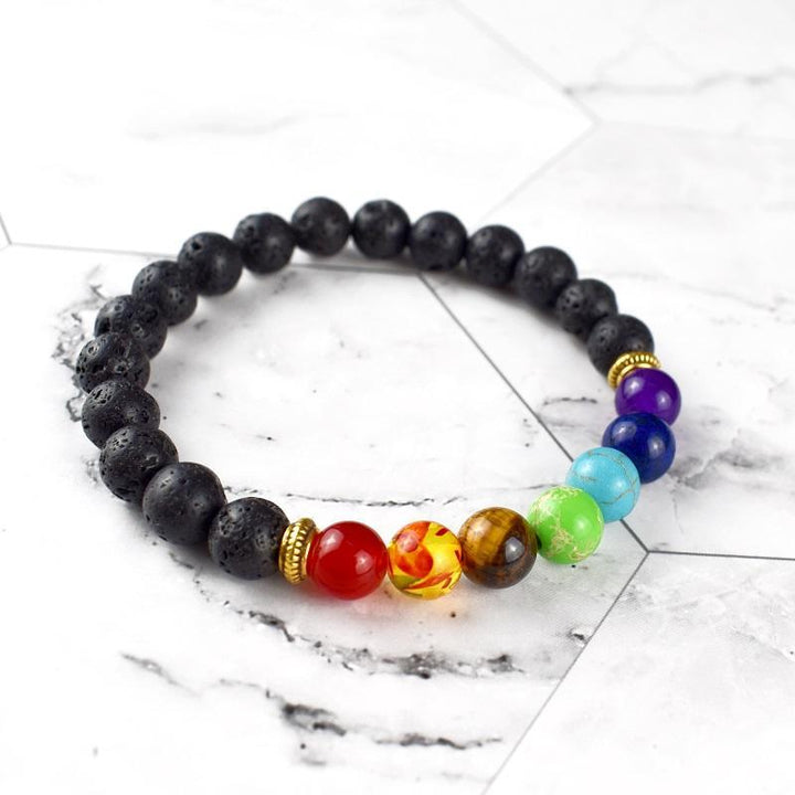 Bracelet en pierre volcanique avec 7 pierres de chakra - Diffuseur d'huiles essentielles - Karma et Moi