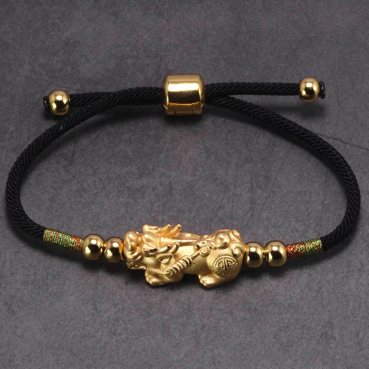 Bracelet Feng shui avec Pixiu et fil rouge - Karma et Moi