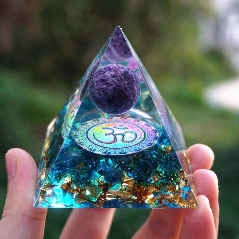 Orgonite pyramide – générateur d’énergie orgone - Karma et Moi