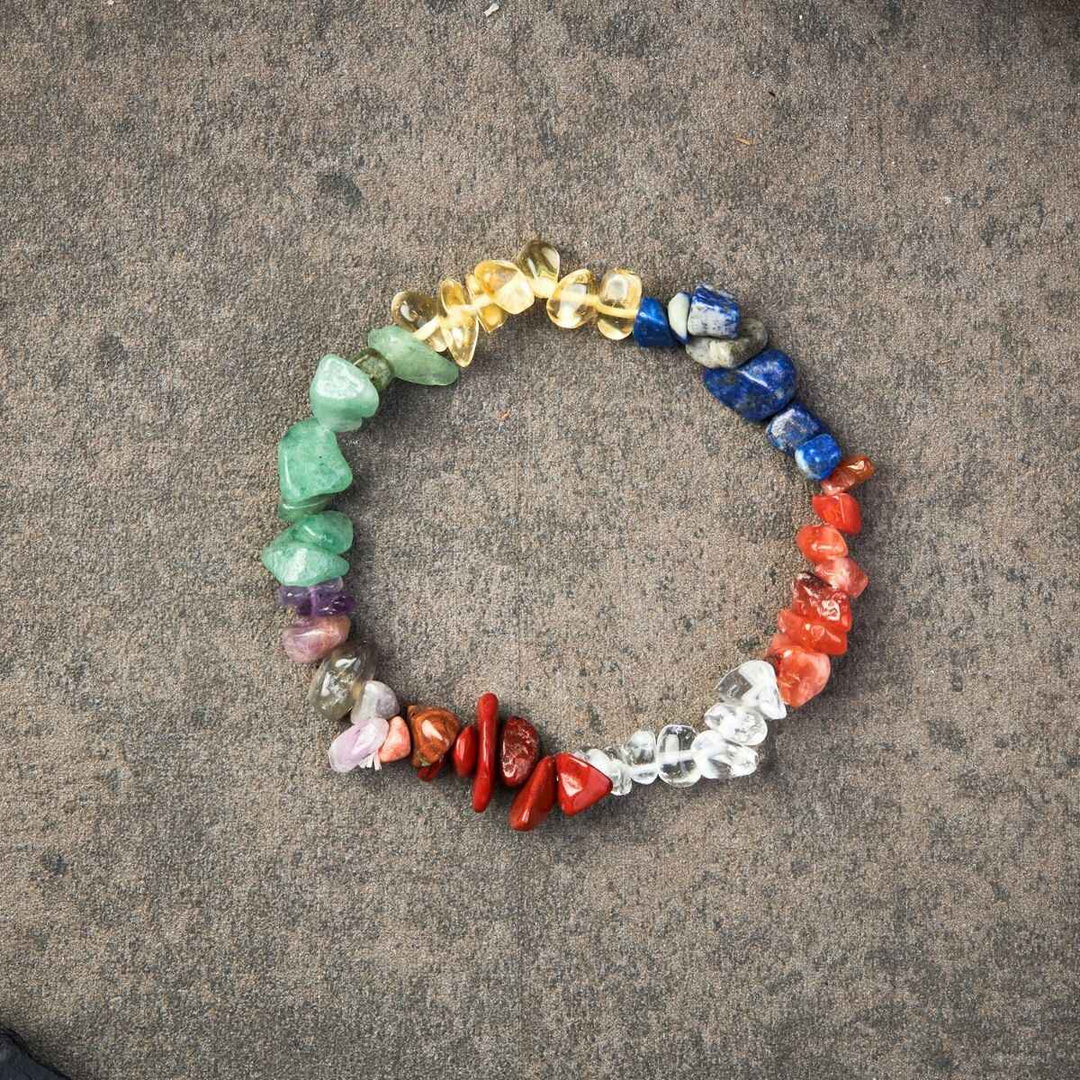 Bracelet en cristaux bruts des 7 chakras - Karma et Moi