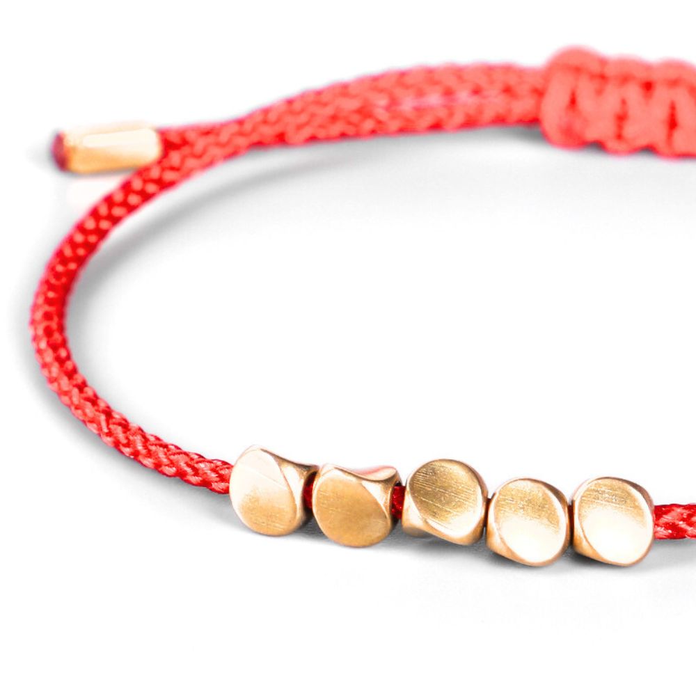 Bracelet en Fil Rouge avec Perles de Cuivre – pour la Santé & la Chance - Karma et Moi