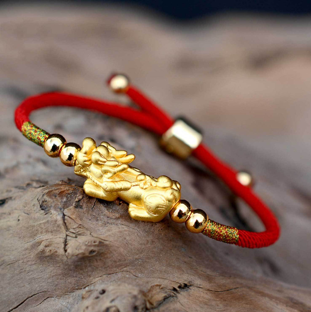 Bracelet Feng shui avec Pixiu et fil rouge - Karma et Moi