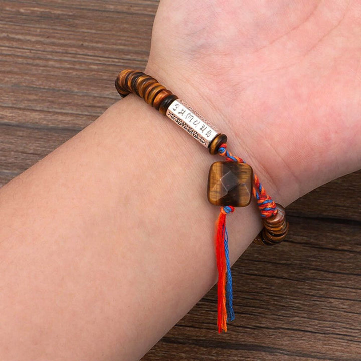 Bracelet Mantra Tibétain en Œil de Tigre – pour la Protection & la Croissance Spirituelle - Karma et Moi