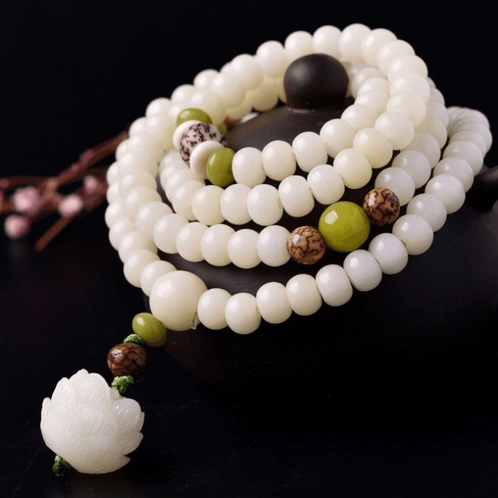 Mala avec graines de Bodhi en jade blanc - Bracelet/collier de 108 perles - Karma et Moi