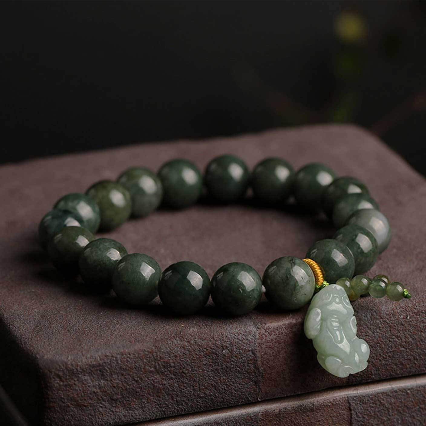 Bracelet en jade vert avec Pixiu - Pour la richesse - Karma et Moi