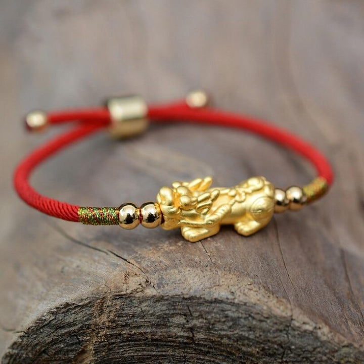 Bracelet Feng shui avec Pixiu et fil rouge - Karma et Moi