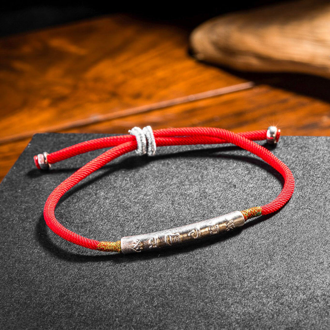 Bracelet tibétain fil rouge en argent porte bonheur bouddhiste- "Attirez la Chance" - Karma et Moi